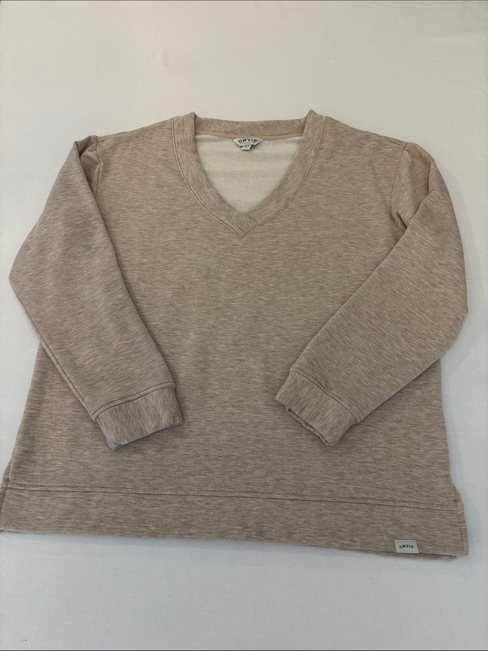 Orvis Women’s Soft Oversized V-Neck Heather Beige Pullover Sweatshirt. Medium